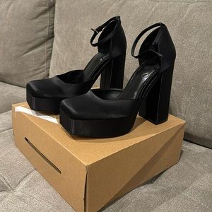 Zara Black Chunky Platform Heels with Ankle Strap